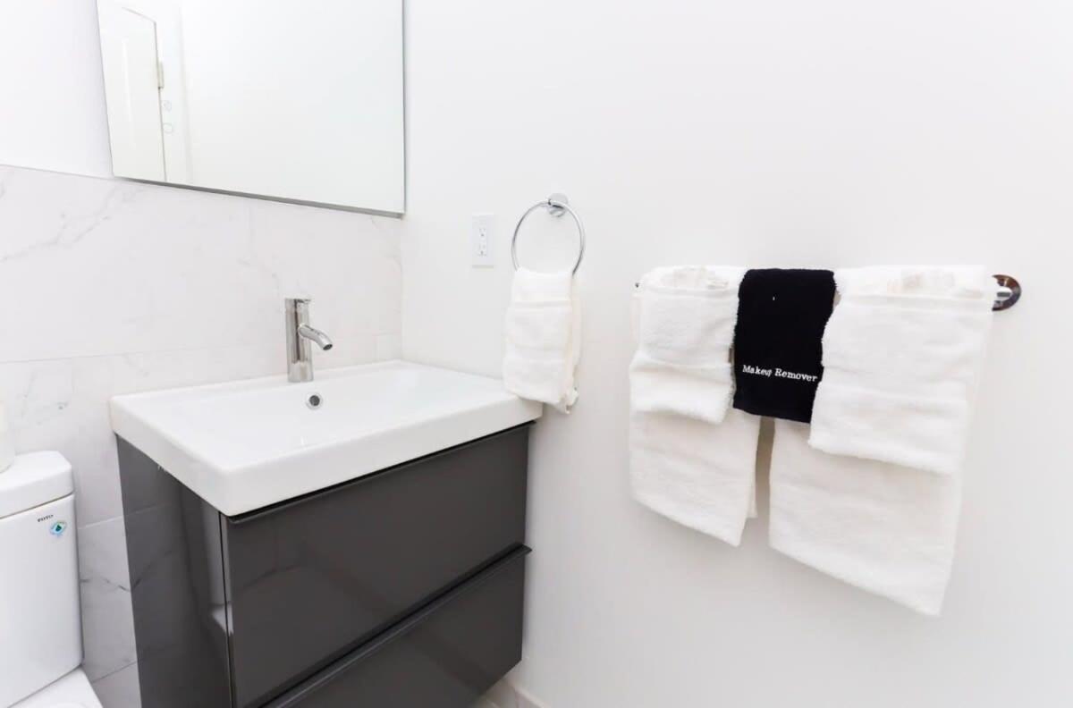 Modern Suite In Fenway Neighborhood Boston Exterior photo