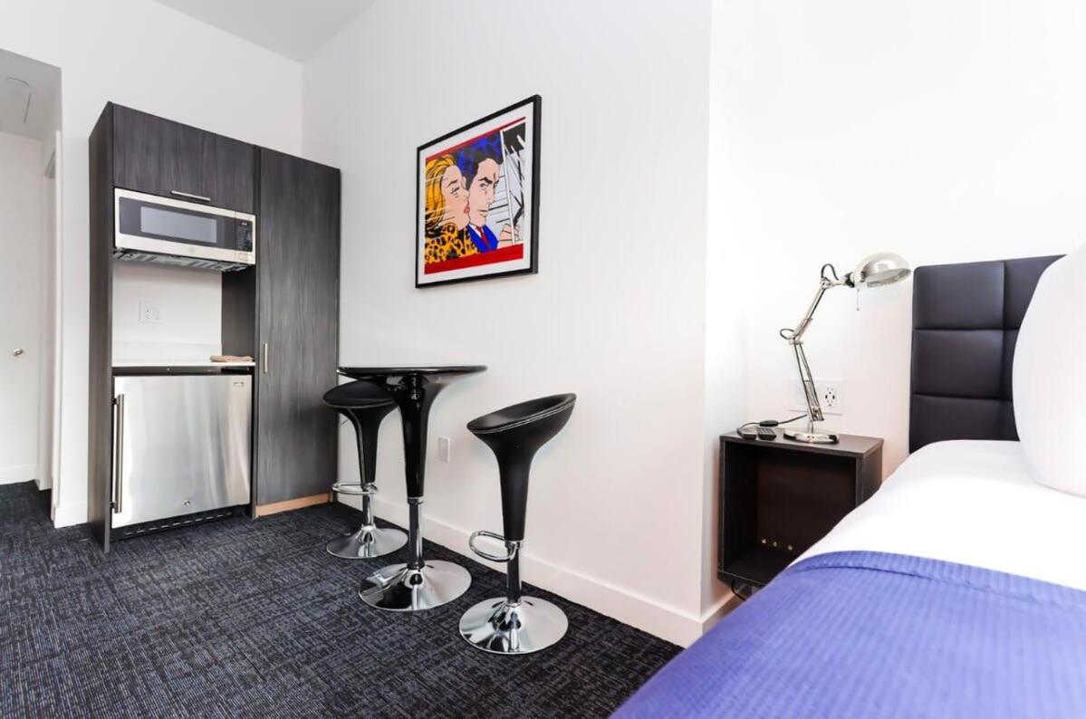 Modern Suite In Fenway Neighborhood Boston Exterior photo